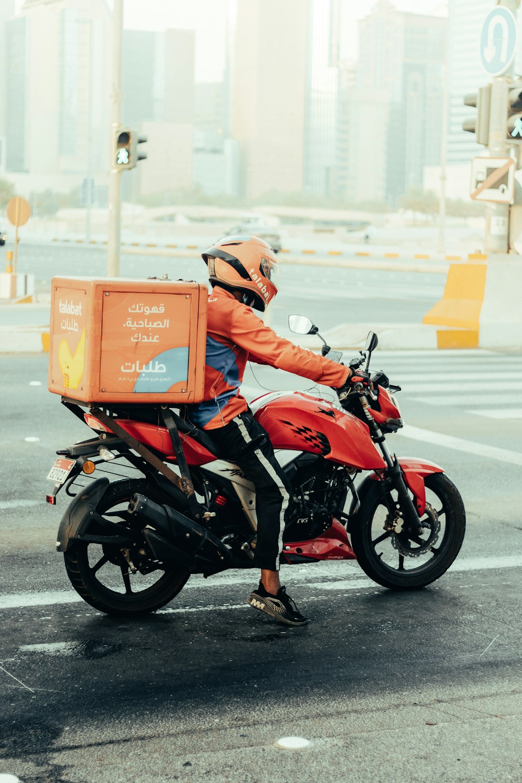 Hyper-Local & Quick Commerce